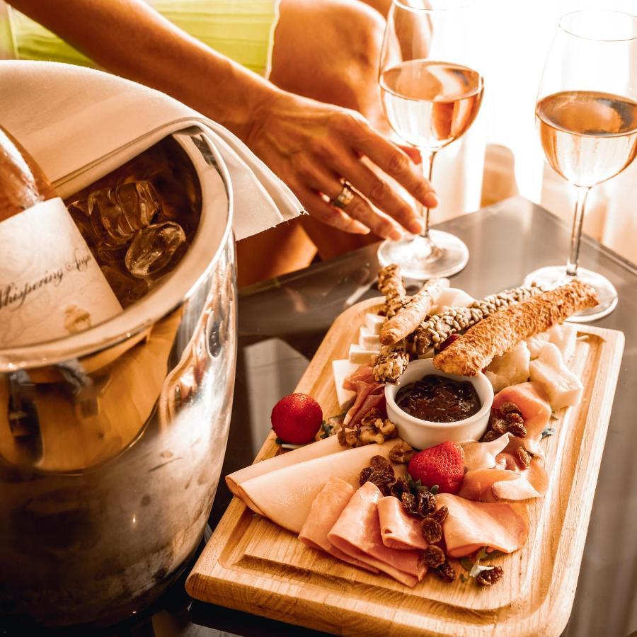 Somewhere Vouliagmeni Athens Ngoại thất bức ảnh
